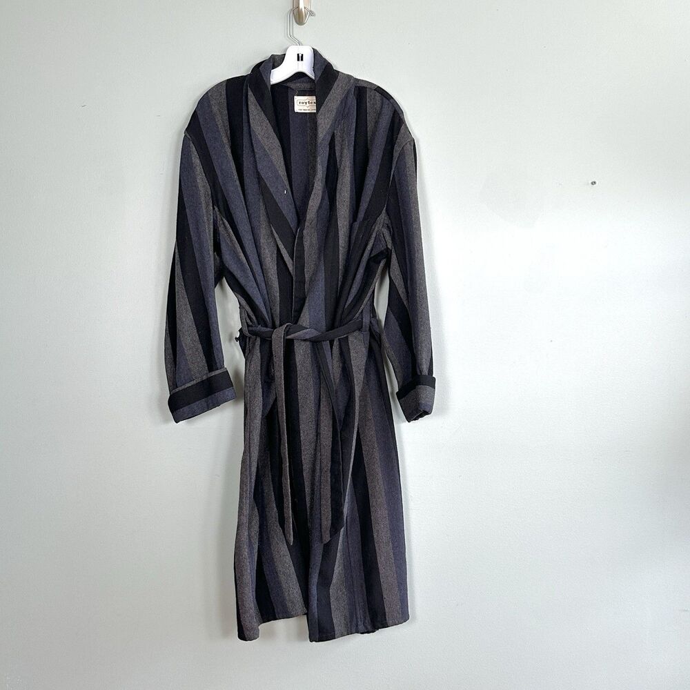 Vintage Roytex Robe Mens OS Black Gray Striped Belted Pockets Sleepwear